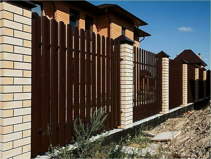 забор из штакетника 115м фото1 в Кишиневе