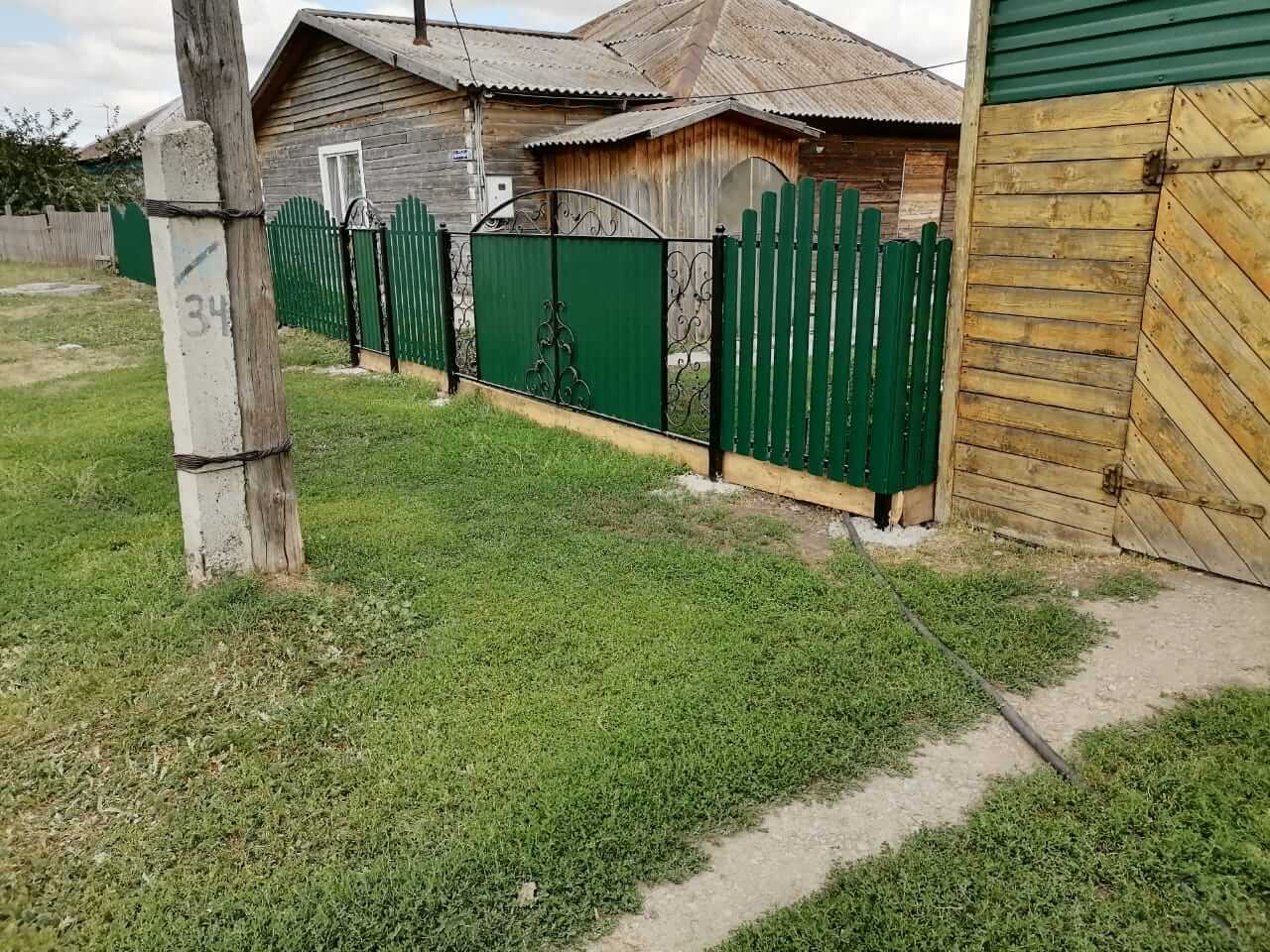 забор из штакетника Зеленый Мох фото2 в Кишиневе