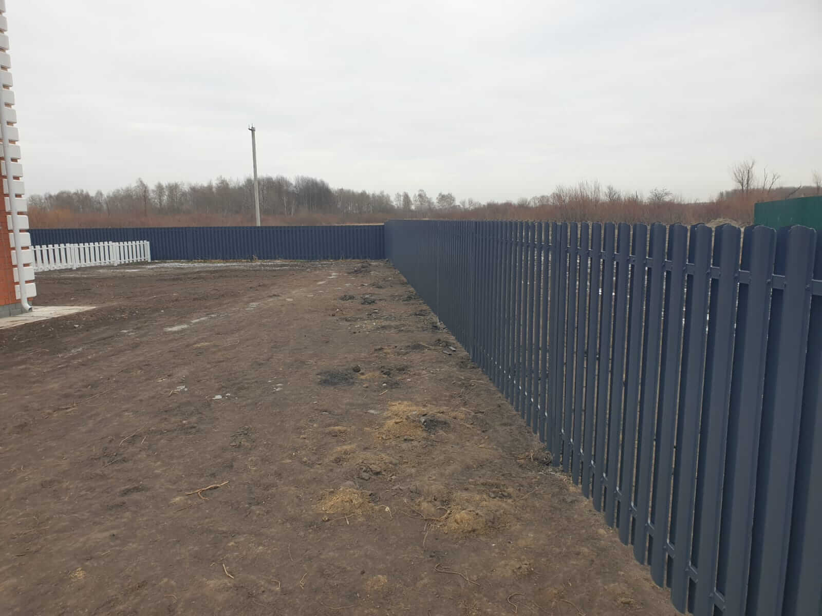 Забор из штакетника 230м Серый Графит фото2 в Кишиневе