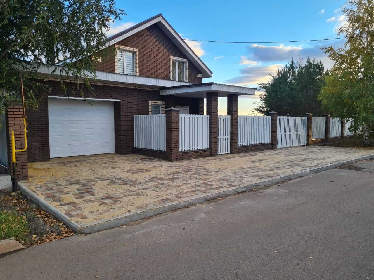 Забор из полукруглого штакетника 33м RAL9003 Белый фото 3 в Кишиневе
