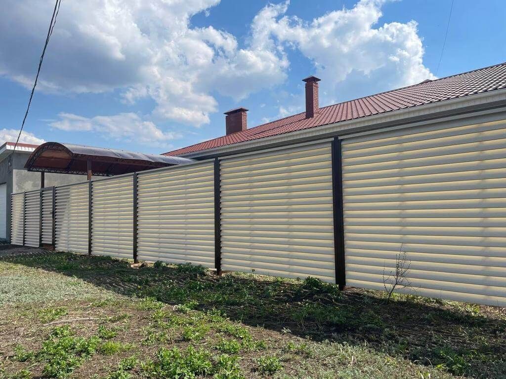 Забор из ламелей Еврожалюзи 25м RAL1015/1015 Слоновая Кость двусторонний в Кишиневе