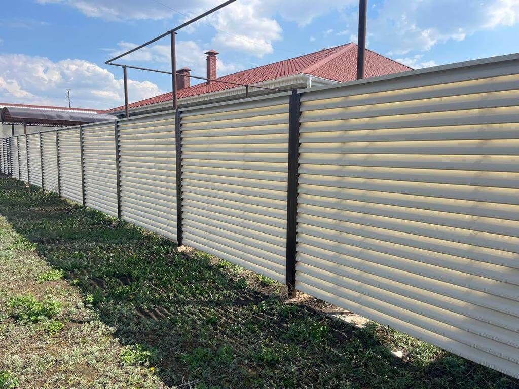 Забор из ламелей Еврожалюзи 25м RAL1015/1015 Слоновая Кость двусторонний фото 2 в Кишиневе