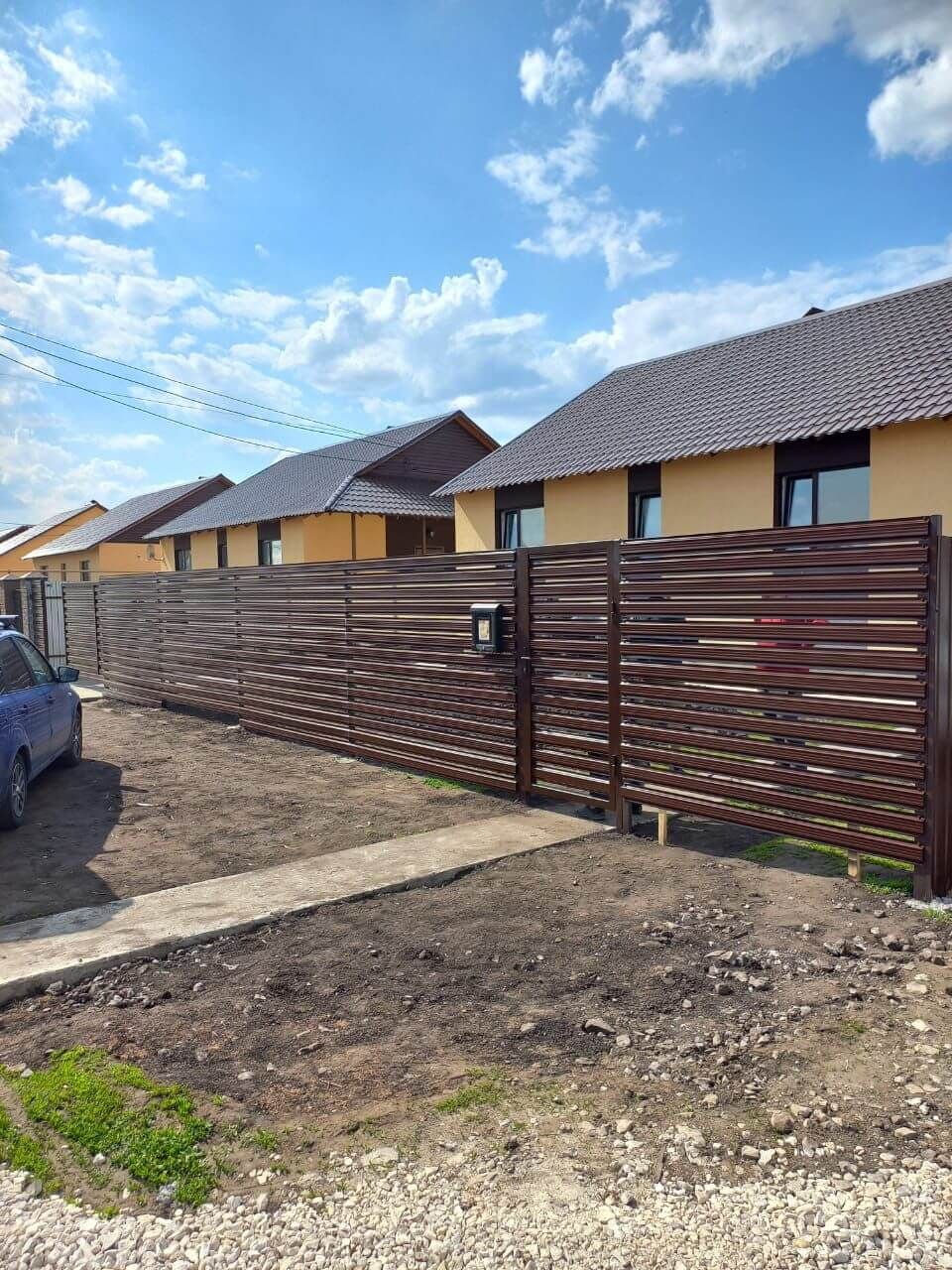 Забор-ранчо из широкого штакетника 24м RAL8017/8017 Шоколад двусторонний в Кишиневе