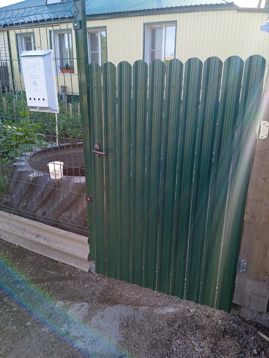 Калитка из штакетника ЭКО-М RAL6005/6005 Зеленый Мох двусторонний в Кишиневе