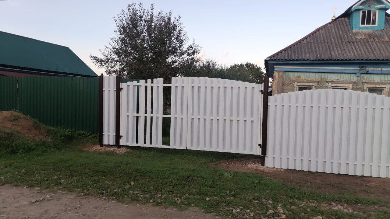 Забор из евроштакетника 24м RAL9003/9003 Белый двухсторонний фото 1 в Кишиневе
