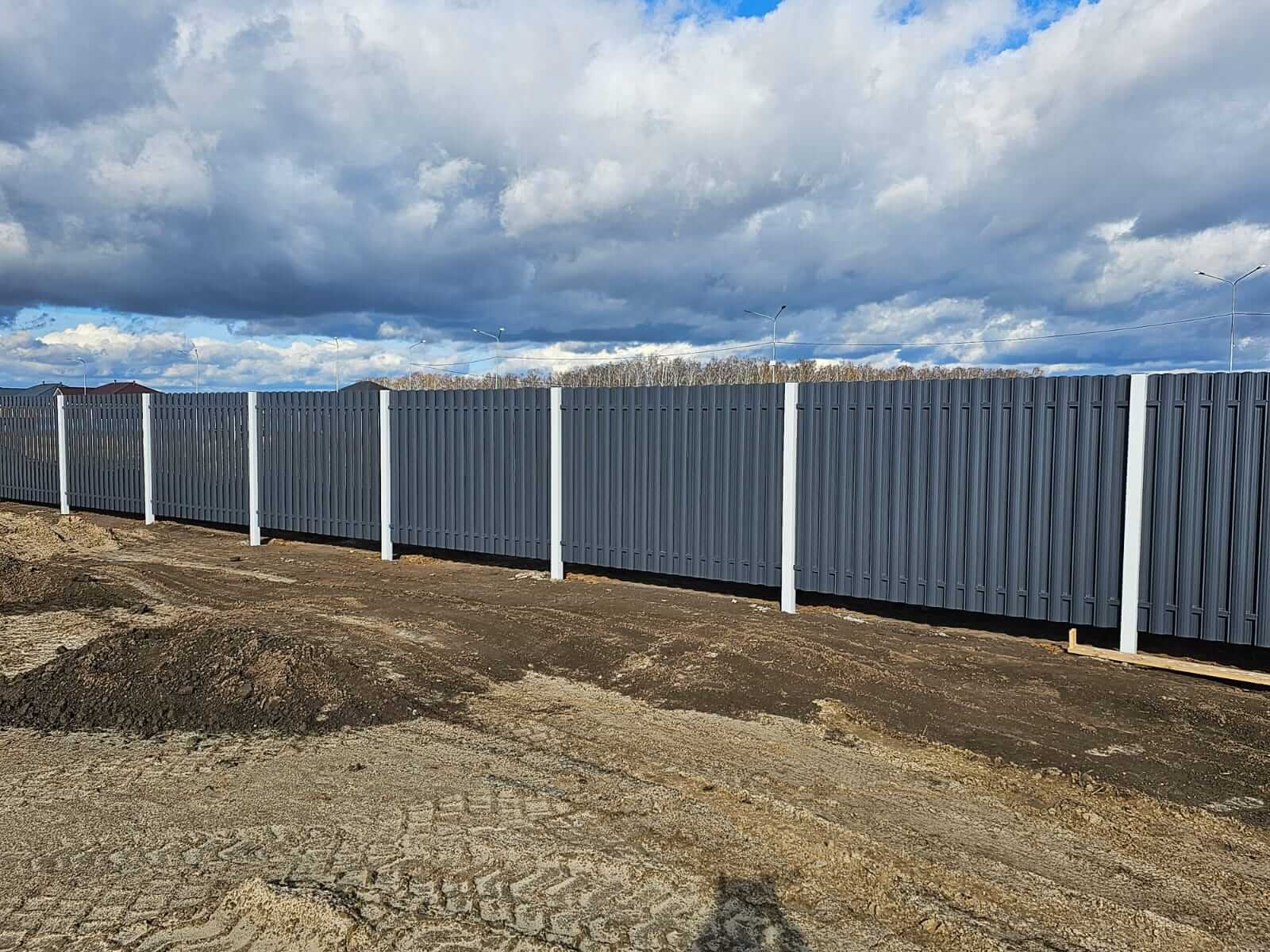 Забор из евроштакетника 234м RAL7024/7024 Серый Графит двусторонний фото 2 в Кишиневе