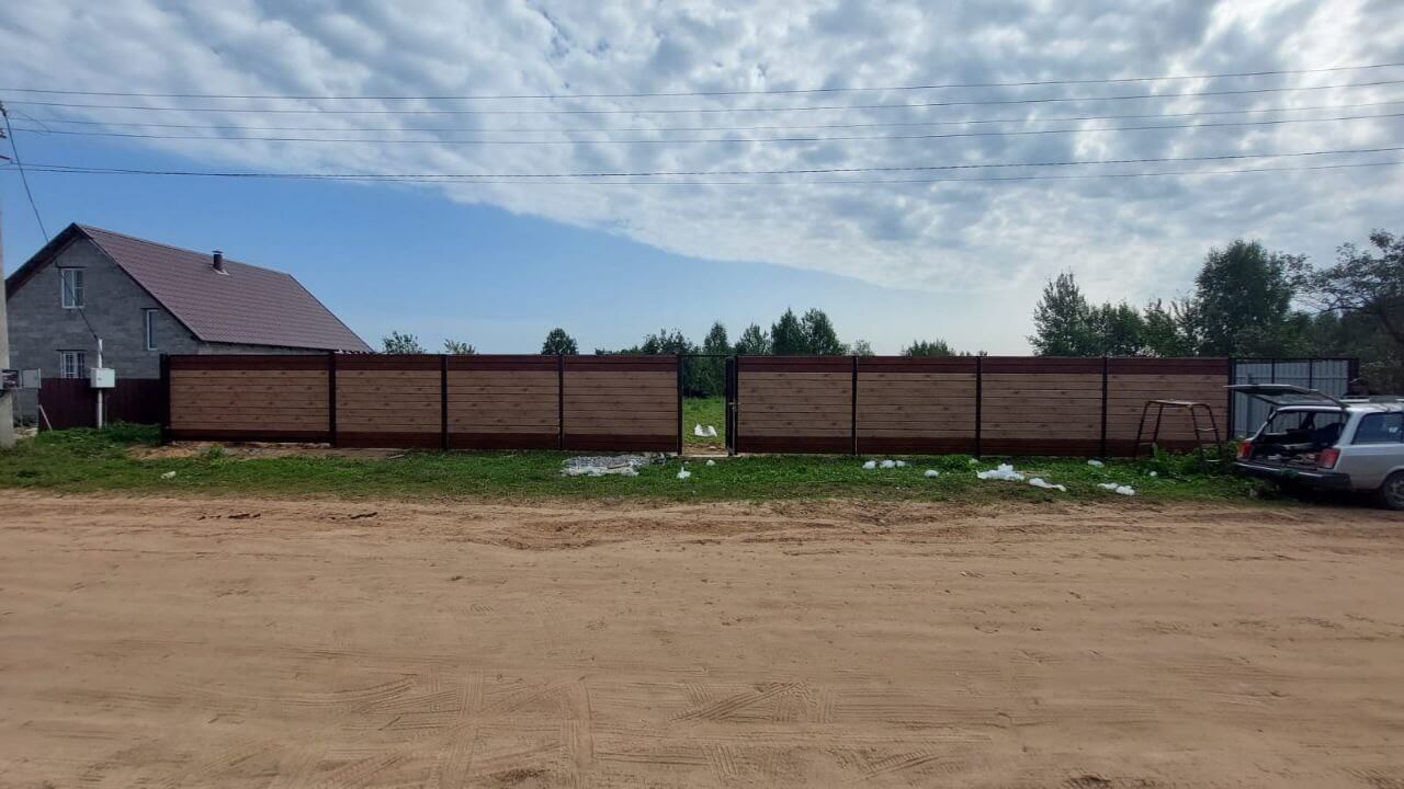 Забор из металлосайдинга Евро-Брус 34м Клен Светлый (SteelArt) + Темное Дерево (Printech) фото 3 в Кишиневе