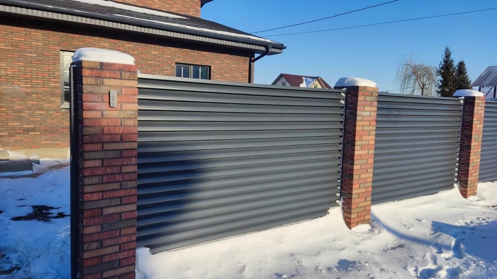 Забор-жалюзи с ламелями еврожалюзи 34м RAL7024/7024 Серый Графит двусторонний в Кишиневе