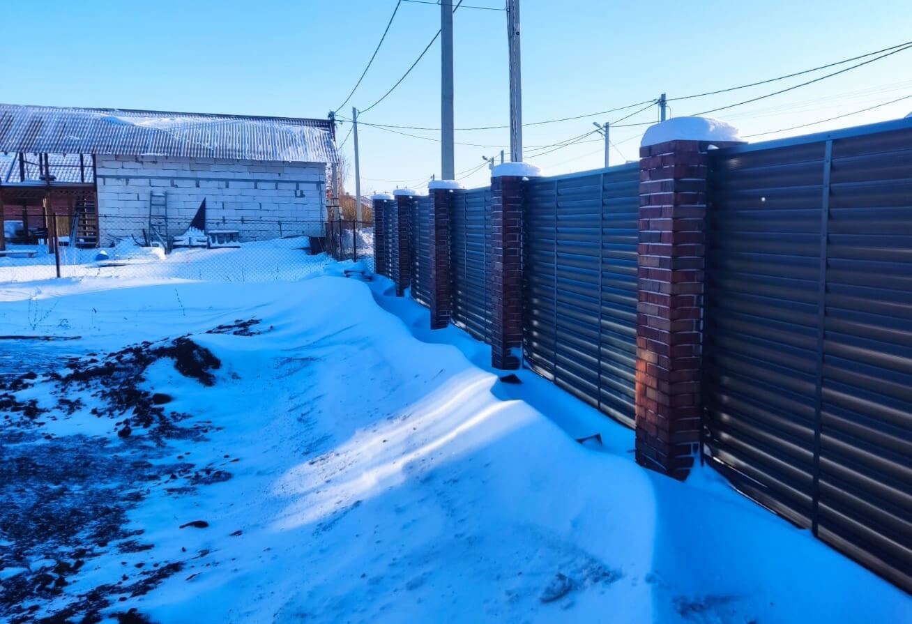 Забор-жалюзи с ламелями еврожалюзи 34м RAL7024/7024 Серый Графит двусторонний фото 1 в Кишиневе