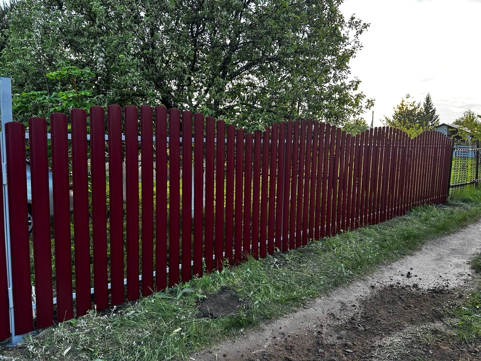 Забор из евроштакетника 28м RAL3005 Красное Вино фото 3 в Кишиневе