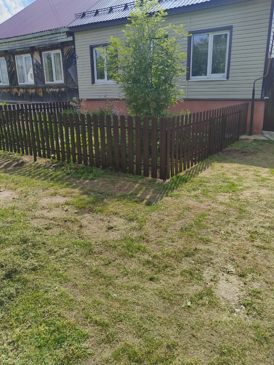 Забор из евроштакетника 18м RAL8017/8017 Шоколад двусторонний фото 1 в Кишиневе