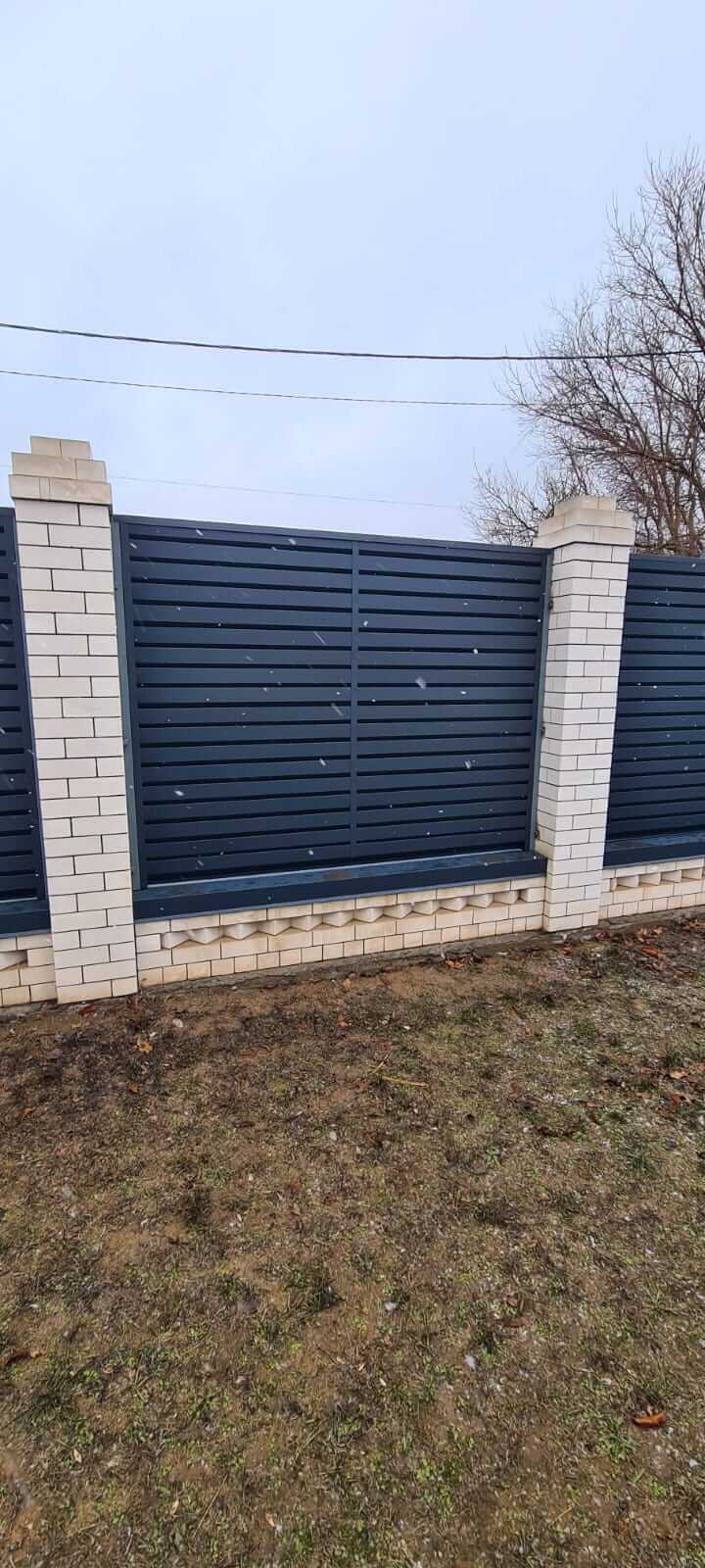 Забор-жалюзи из ламелей Хай-Тек 23м RAL7024/7024 Серый Графит двусторонний МАТТЕ фото 1 в Кишиневе
