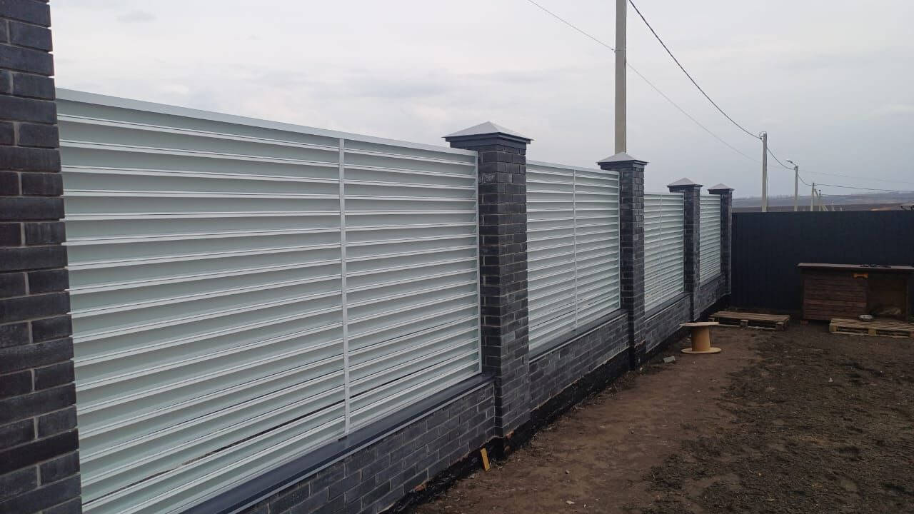 Забор-жалюзи из ламелей ЭКО-Z 94м RAL9003/9003 Белый двусторонний фото 1 в Кишиневе