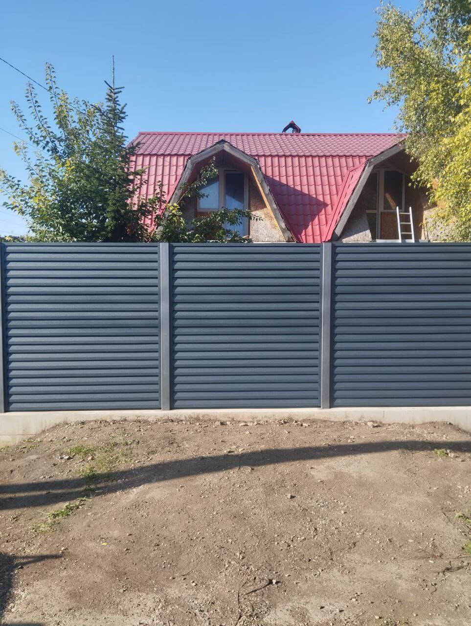 Забор-жалюзи из ламелей Реснички 54м RAL7024/7024 Серый Графит двусторонний МАТТЕ в Кишиневе