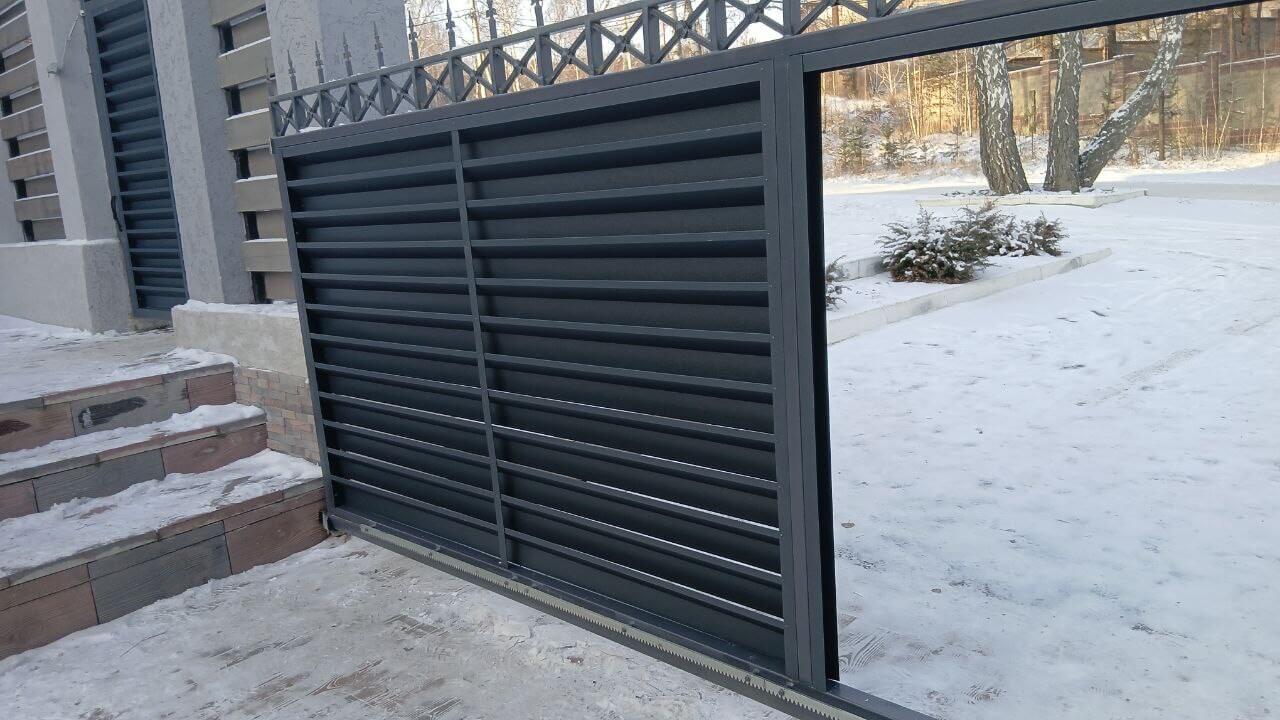 Входная группа из ламелей Хай-Тек RAL7024/7024 Серый Графит двусторонний МАТТЕ фото 16 в Кишиневе