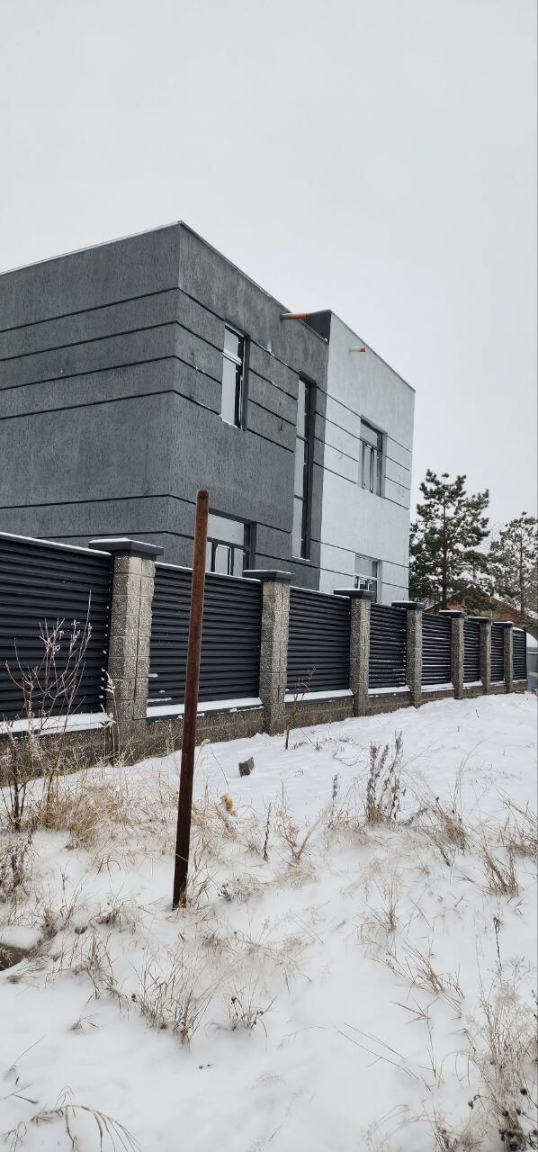 Забор-жалюзи из ламелей ЭКО-Z 66м RAL9005/9005 Черный двусторонний МАТТЕ фото 1 в Кишиневе
