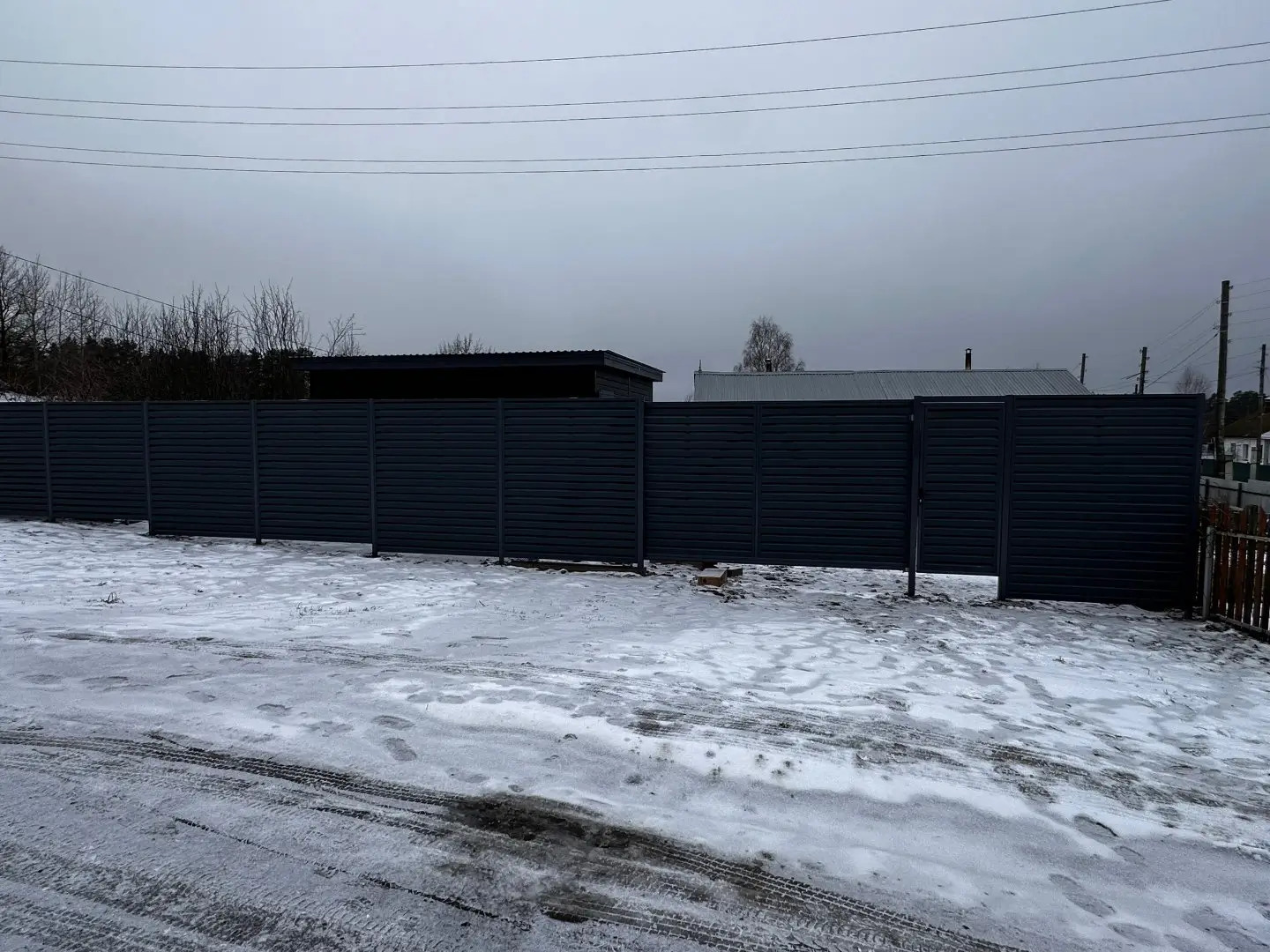 Забор-жалюзи из ламелей Хай-Тек 20м RAL7024/7024 Серый Графит двусторонний МАТТЕ фото 1 в Кишиневе