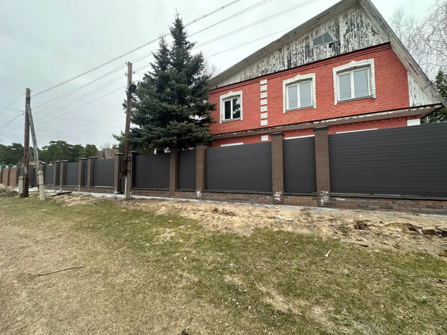 Забор-ранчо из металлического планкена 28м RAL8019 Темный Шоколад МАТТЕ фото 2 в Кишиневе