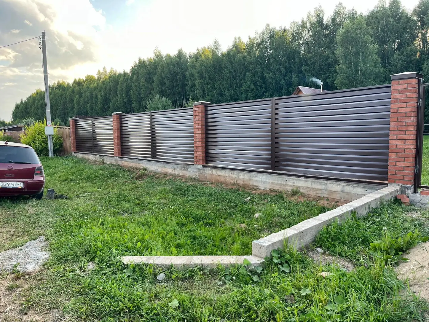 Забор-жалюзи из ламелей Хай-Тек 26м RAL8017/8017 Шоколад двусторонний в Кишиневе